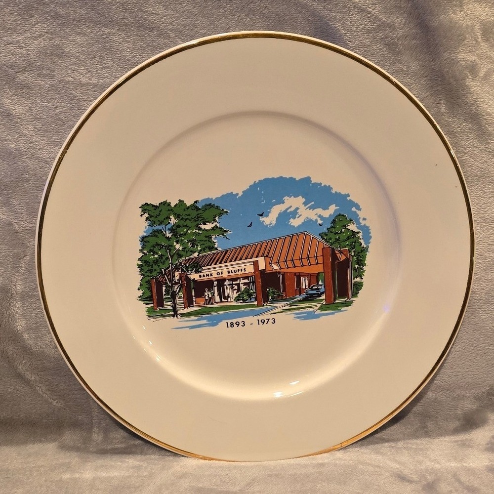 Vintage Bank of Bluffs 1893-1973 Commemorative Plate Illinois History Gold Rim